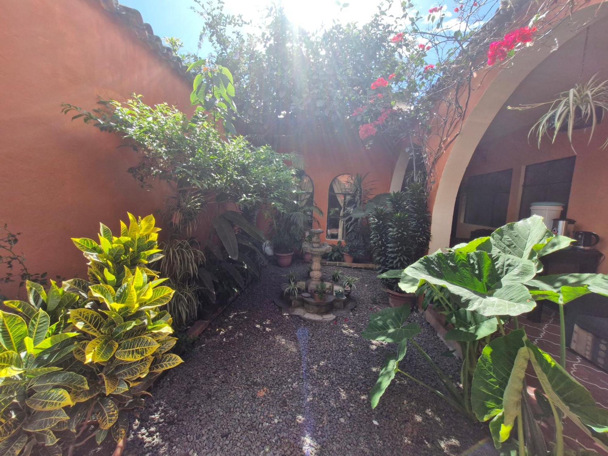 Hospedaje El Viajero Antigua Lli Buitenkant foto